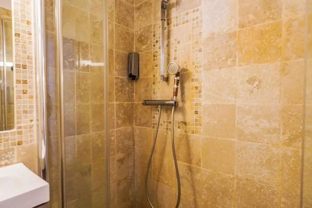 Apartment With Cinema@paris Chatelet *